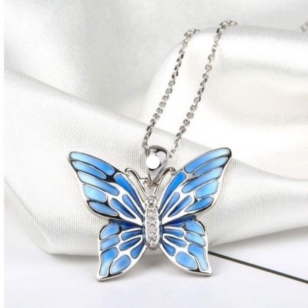 isabella m butterfly necklace